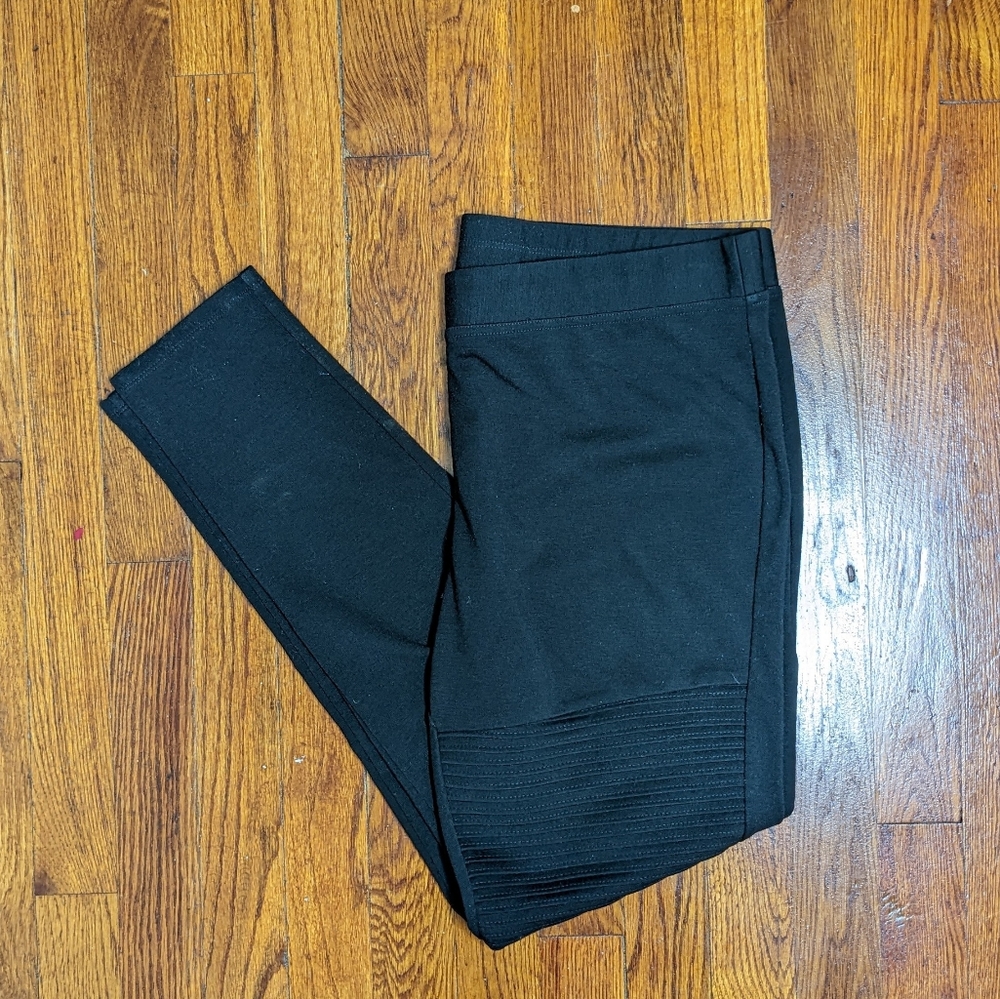 Express Women's Black Leggings Size Large